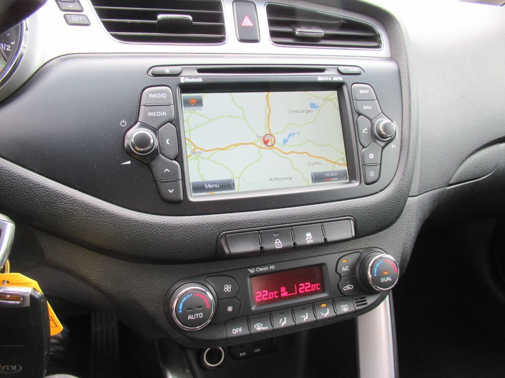 Ceed II 1.6 CRDi 110ch Style 2014 occasion 10410 Saint-Parres-aux-Tertres