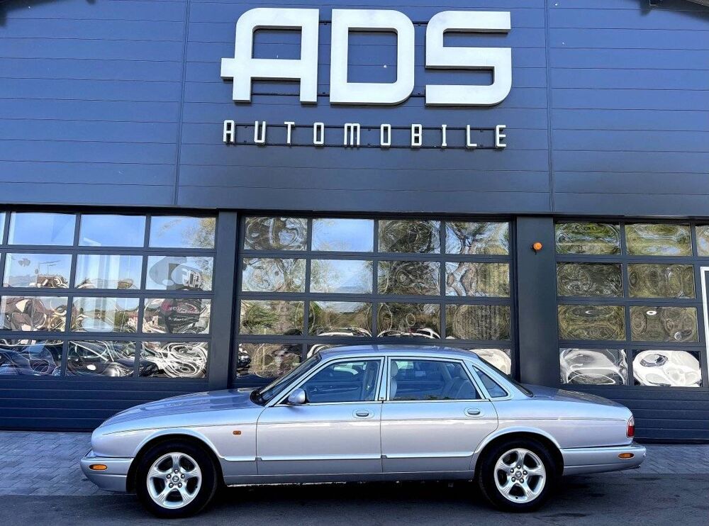 XJ V8 SOVEREIGN A 2001 occasion 57980 Diebling