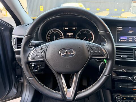 Q30 1.5d 109ch Premium 2017 occasion 49124 Saint-Barth&eacute;lemy-d'Anjou
