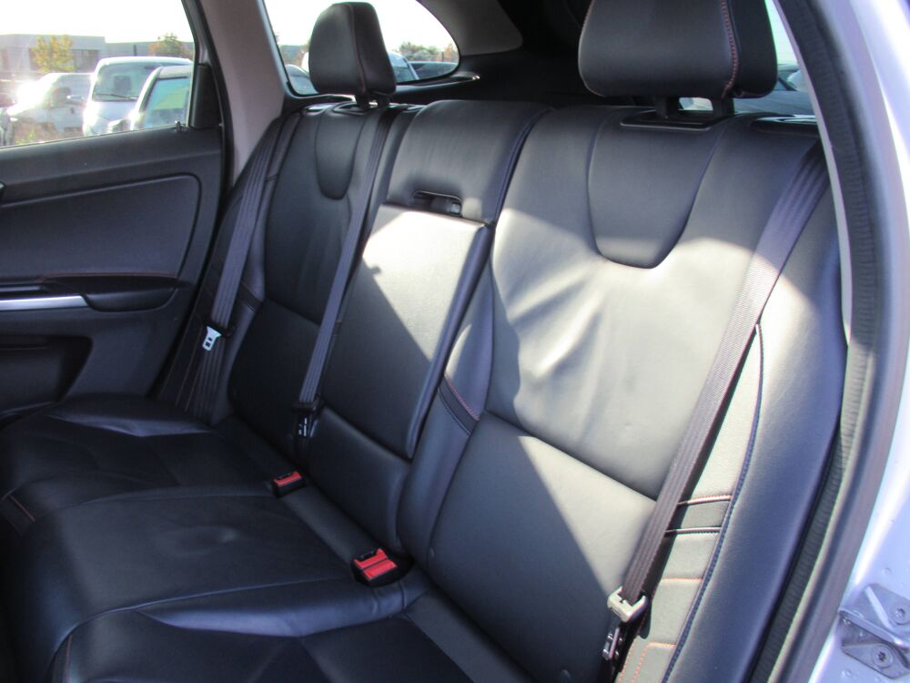 XC60 D5 220ch AWD Momentum 2016 occasion 10410 Saint-Parres-aux-Tertres