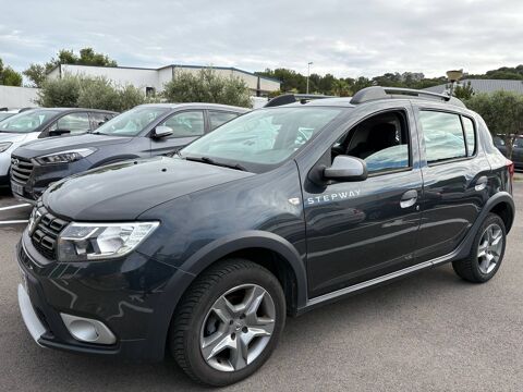 Dacia Sandero II (B52) 1.5 dCi 90ch Stepway 2017 occasion Ch&acirc;teauneuf-les-Martigues 13220