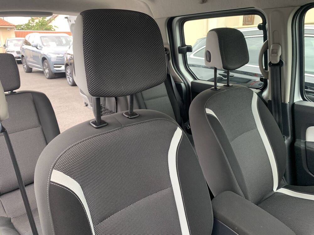 Kangoo II 1.5 dCi 90ch energy Zen TPMR 4 + 1 handicap 2013 occasion 95220 Herblay
