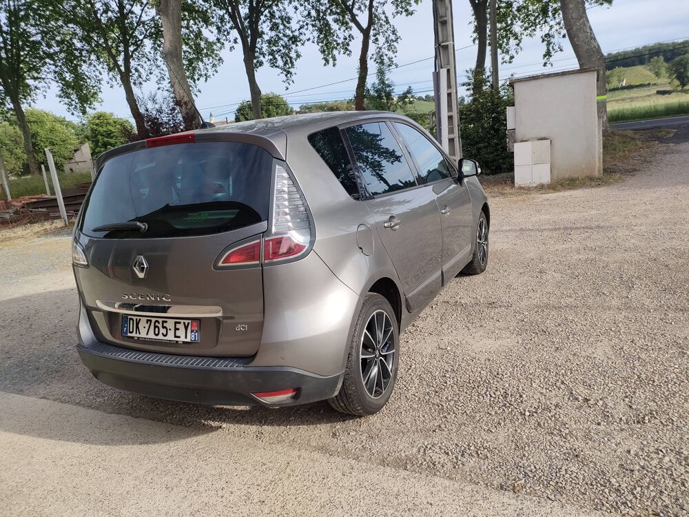 M&eacute;gane III (B95) 1.5 dCi 110ch energy FAP Bose eco&sup2; 2013 occasion 81150 Labastide-de-L&eacute;vis
