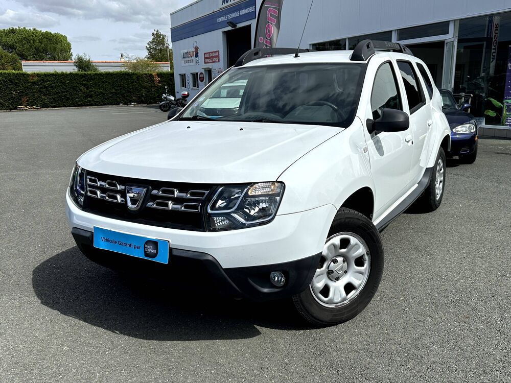 Duster 1.2 TCe 125 Euro6 Laur&eacute;ate 4X2 2016 occasion 17430 Tonnay-Charente