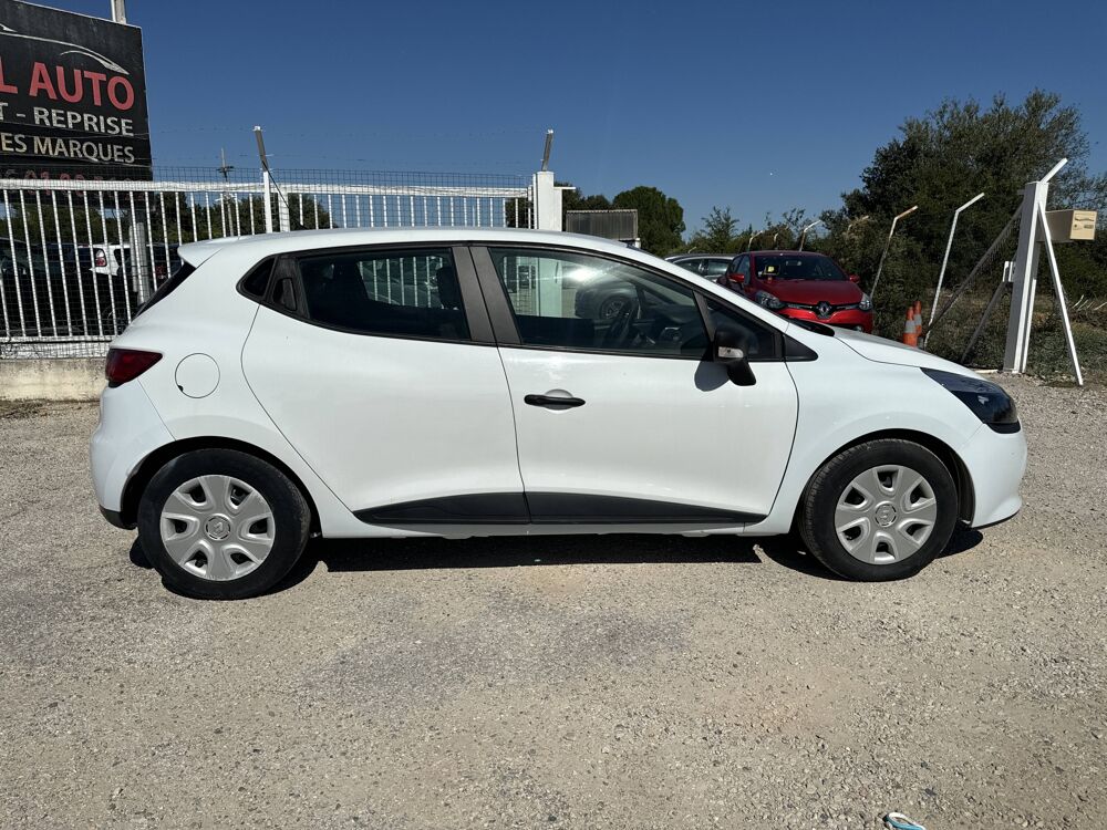 Clio IV 1.5 DCI 75 Energy Zen Soci&eacute;t&eacute;/ 2 Places 2014 occasion 84100 Orange