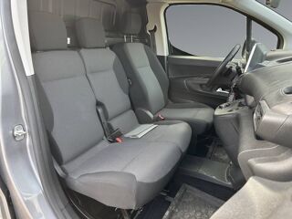 Combo VU Opel Combo Cargo IV M 650kg BlueHDi 130ch S&S EAT8 2023 occasion 21600 Longvic