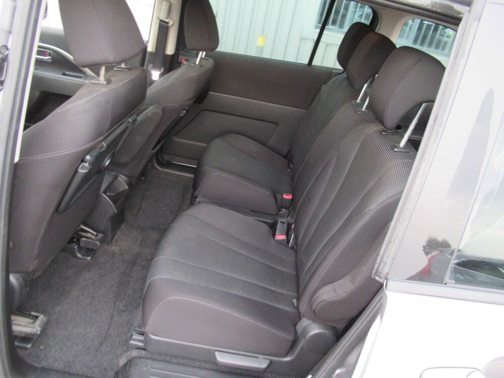 Mazda5 1.6D 115chv 7pl Elegance 2014 occasion 10410 Saint-Parres-aux-Tertres