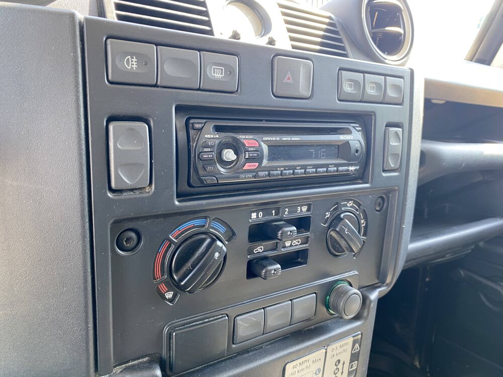 Defender II HT 90 2.4 TD E 2007 occasion 78200 Buchelay