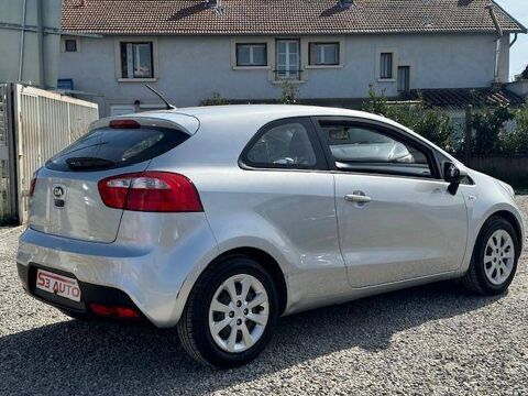 Rio III 1.2 Motion 3p 2014 occasion 69800 Saint-Priest