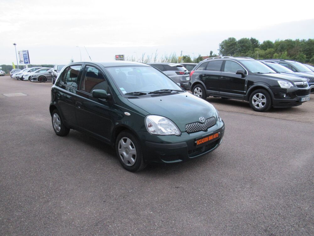 Yaris 85 VVT-i Lin&eacute;a sol 2004 occasion 10410 Saint-Parres-aux-Tertres
