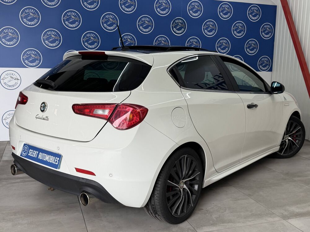 Giulietta III QUADRIFOGLIO VERDE PHASE 2 1.75 TBI 240 CH BOITE AUTO 2015 occasion 38130 &Eacute;chirolles