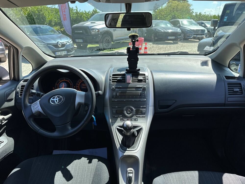 Auris 90 D-4D Luna 5p 2007 occasion 69800 Saint-Priest