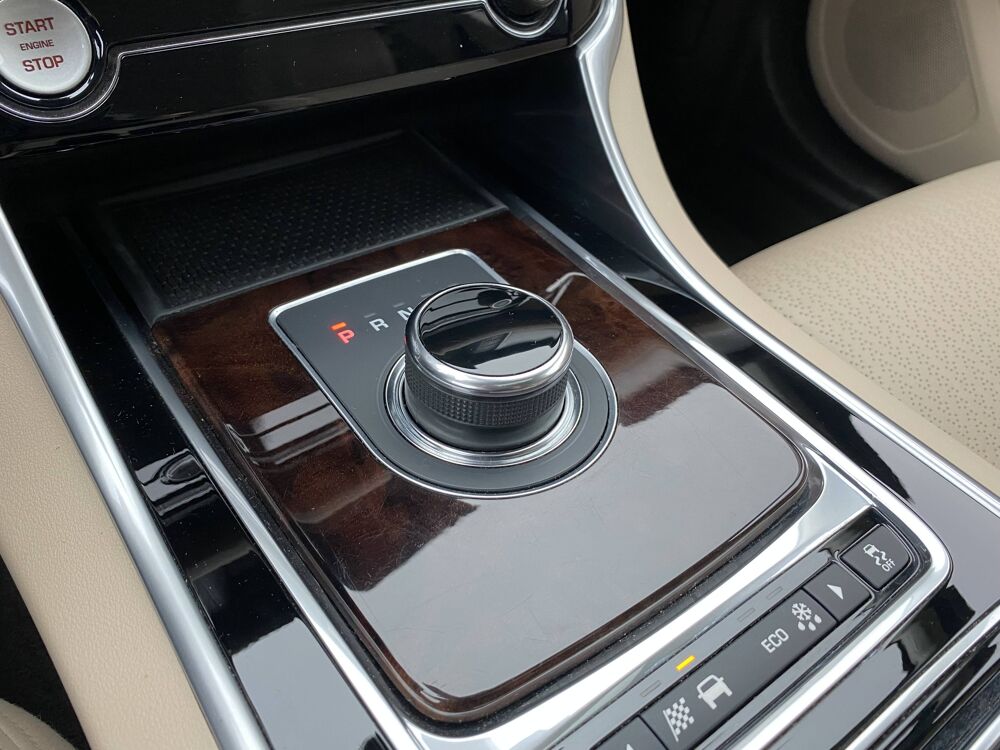 XF II 3.0 V6 340ch Prestige BVA 2017 occasion 78200 Buchelay