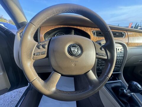 X-Type 2.0 D 130 Executive 2007 occasion 84100 Orange