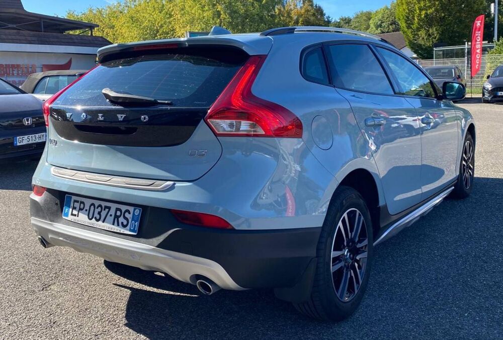 V40 D3 150ch Pro Geartronic 2017 occasion 74330 &Eacute;pagny Metz-Tessy