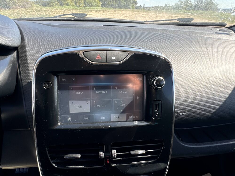 Clio IV 1.5 DCI 90 ENERGY INTENS 2015 occasion 84100 Orange