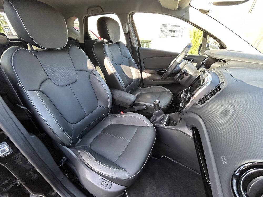Captur I1.5dCi 90ch Stop&Start Intens 2015 occasion 69800 Saint-Priest