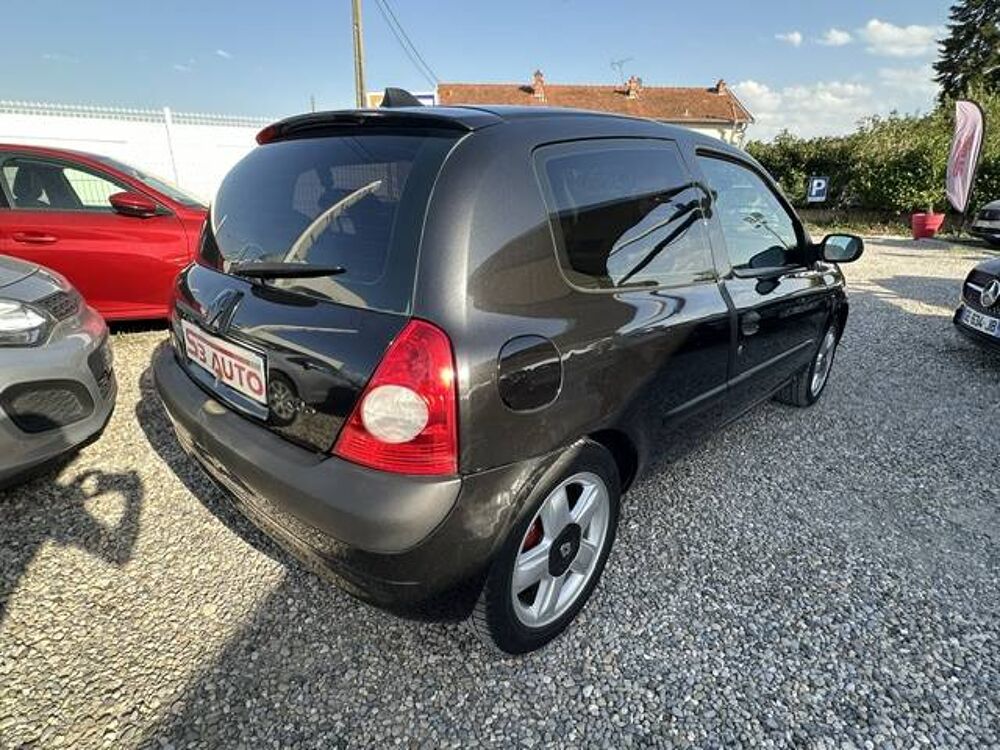 Clio II (B/C65) 1.4 16v 98ch Dynamique 3p 2003 occasion 69800 Saint-Priest
