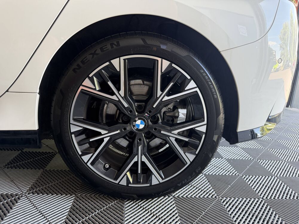 S&eacute;rie 1 (F70) 116i 1.5 i 12V DCT7 122 cv M SPORT Bo&icirc;te auto 2025 occasion 57980 Diebling