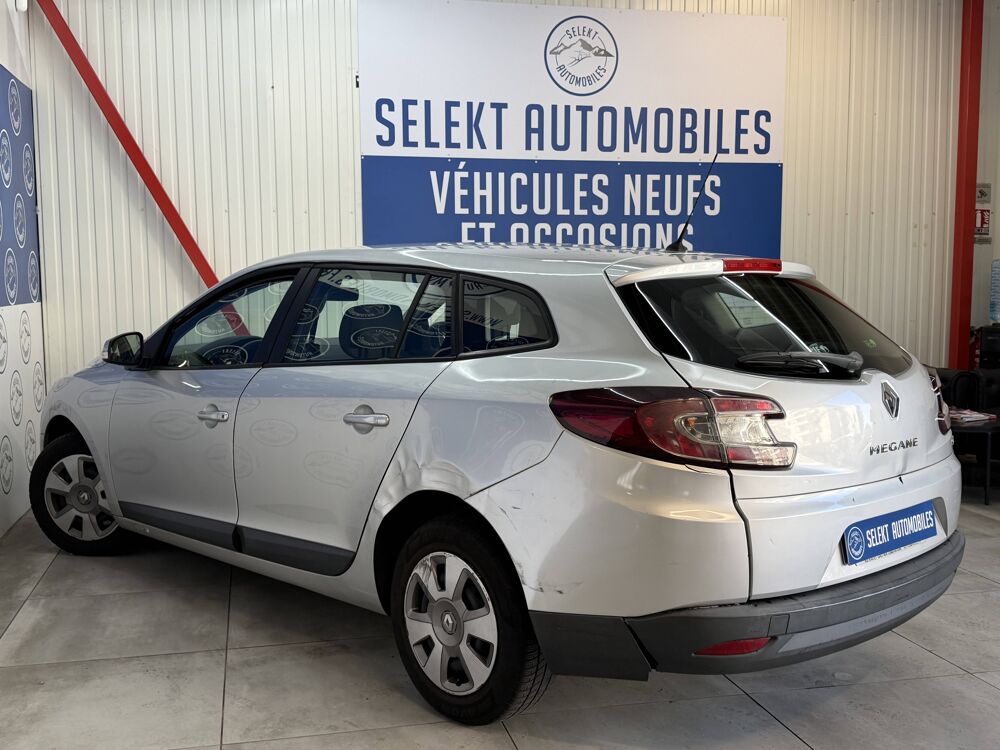 M&eacute;gane III (D95) 1.5 dCi 85ch Dynamique eco&sup2; 2009 occasion 38130 &Eacute;chirolles