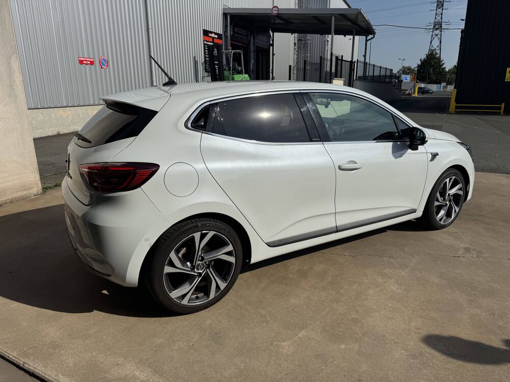 Clio V 1.6 E-Tech hybride 140ch RS Line 2021 occasion 49124 Saint-Barth&eacute;lemy-d'Anjou