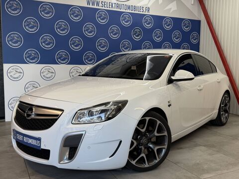 Insignia OPC 2.8 i V6 4x4 325 CH 2010 occasion 38130 &Eacute;chirolles