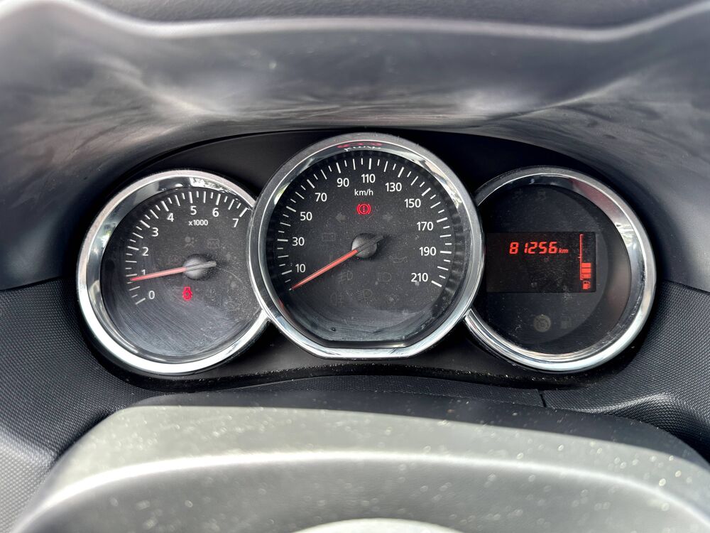 Duster 1.2 TCe 125 Euro6 Laur&eacute;ate 4X2 2016 occasion 17430 Tonnay-Charente