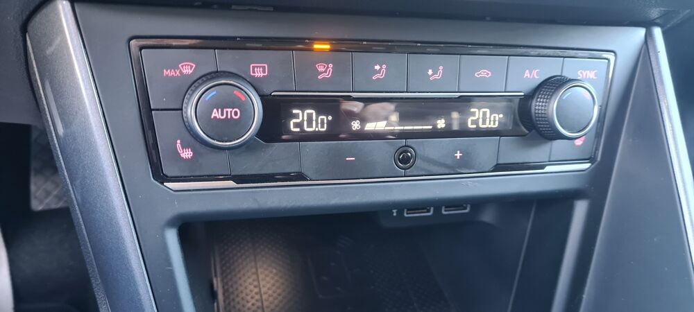 Polo VI 1.6 TDI 95ch Carat Exclusive 2018 occasion 78200 Buchelay