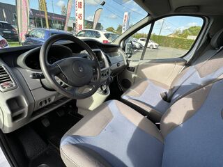 Trafic II 2.0 dCi 115 Grand Passenger Expression 2013 occasion 17430 Tonnay-Charente