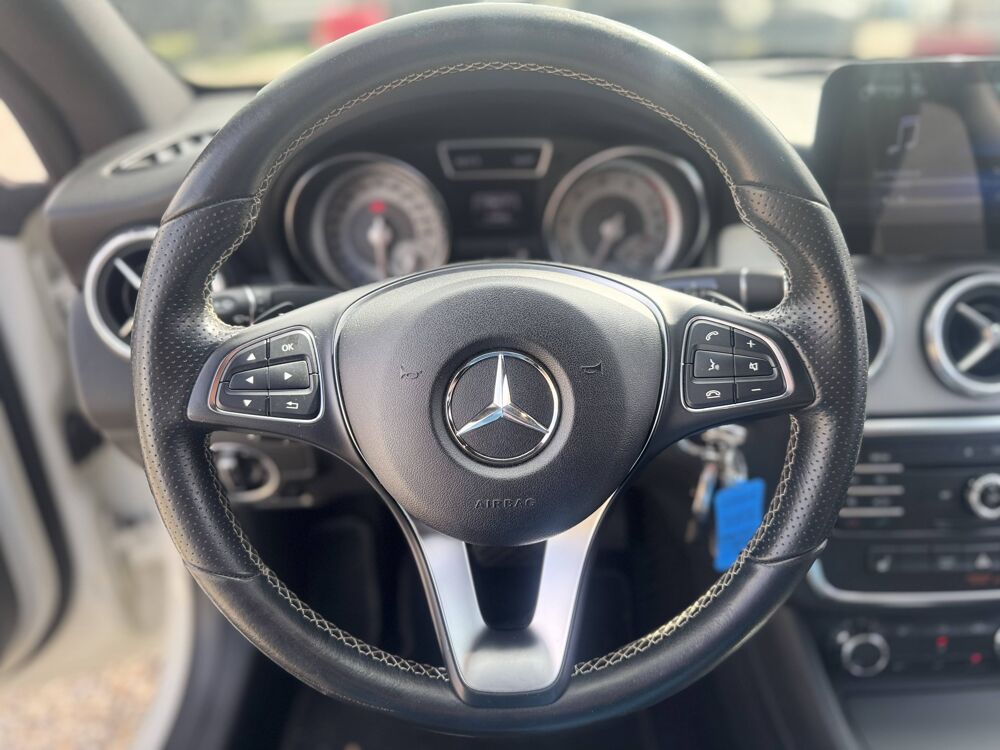 Classe CLA I (C117) 180 Sensation 7G-DCT 2016 occasion 69800 Saint-Priest