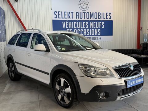 Skoda Octavia COMBI SCOUT 4x4 PHASE 2 2.0 TDI 16V 140 CH 2013 occasion &Eacute;chirolles 38130