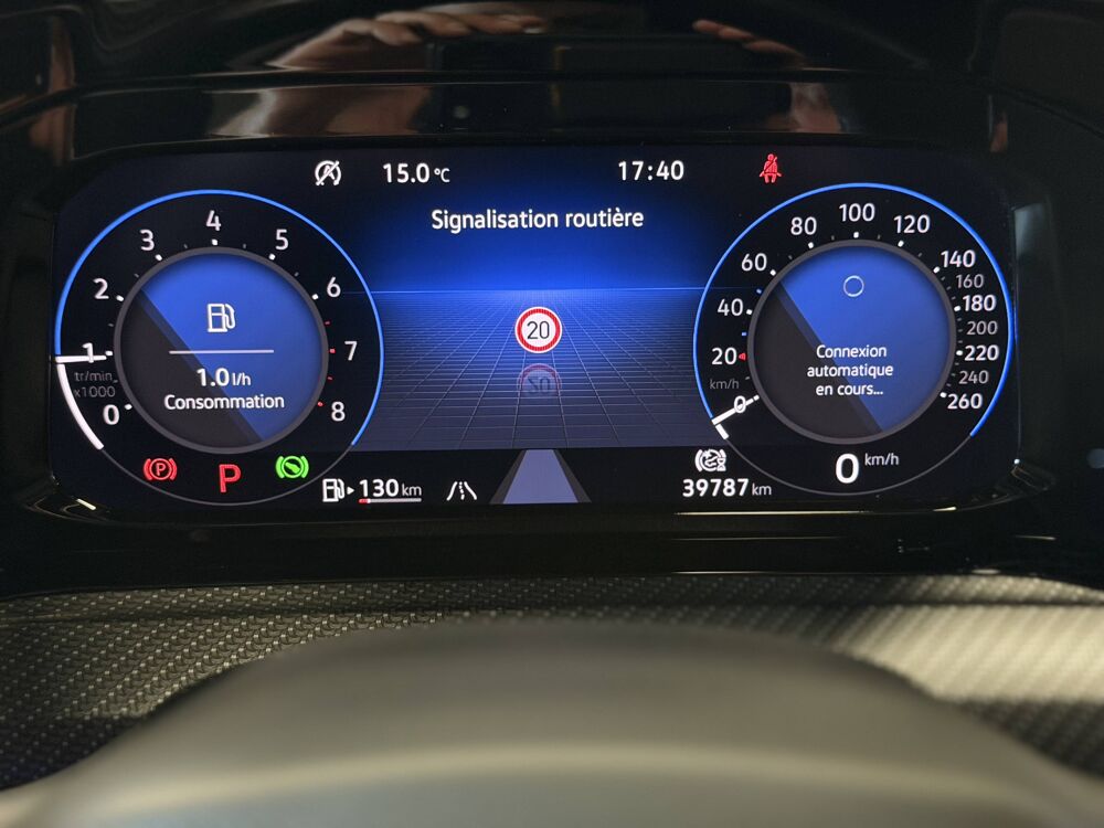 Golf GOLF R-LINE 1.5 ETSI 150CV DSG ATTELAGE HARMANKARDON 2024 occasion 77240 Vert-Saint-Denis