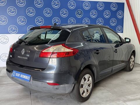 M&eacute;gane III (B95) 1.5 dCi 85ch Expression eco&sup2; 2008 occasion 38130 &Eacute;chirolles