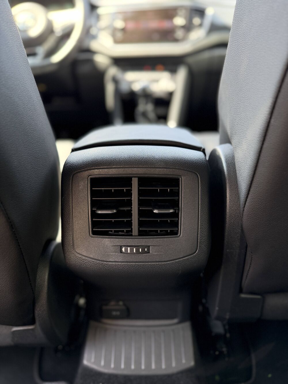 T-ROC 1.5 TSI 150ch Carat R-Line 2018 occasion 49124 Saint-Barth&eacute;lemy-d'Anjou
