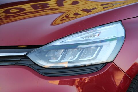 Clio CLIO IV 0.9 TCe 90 CH INTENS/SEMI CUIR/CAMERA 2018 occasion 68190 Ensisheim