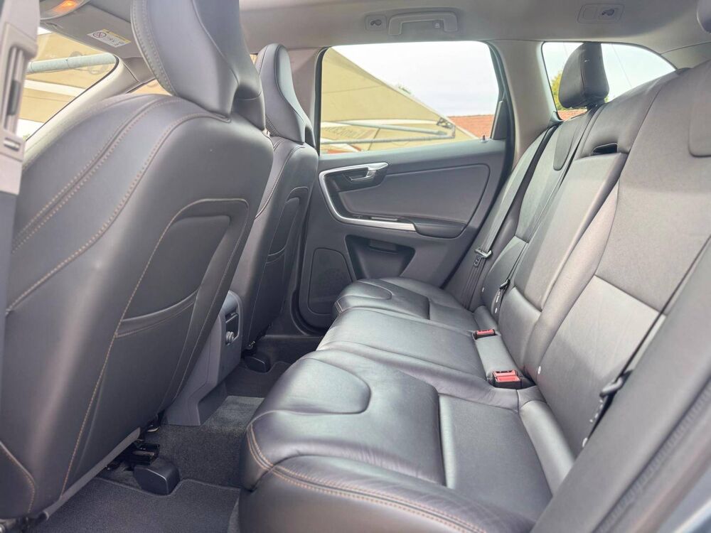 XC60 D4 190ch Summum Geartronic 2017 occasion 69800 Saint-Priest