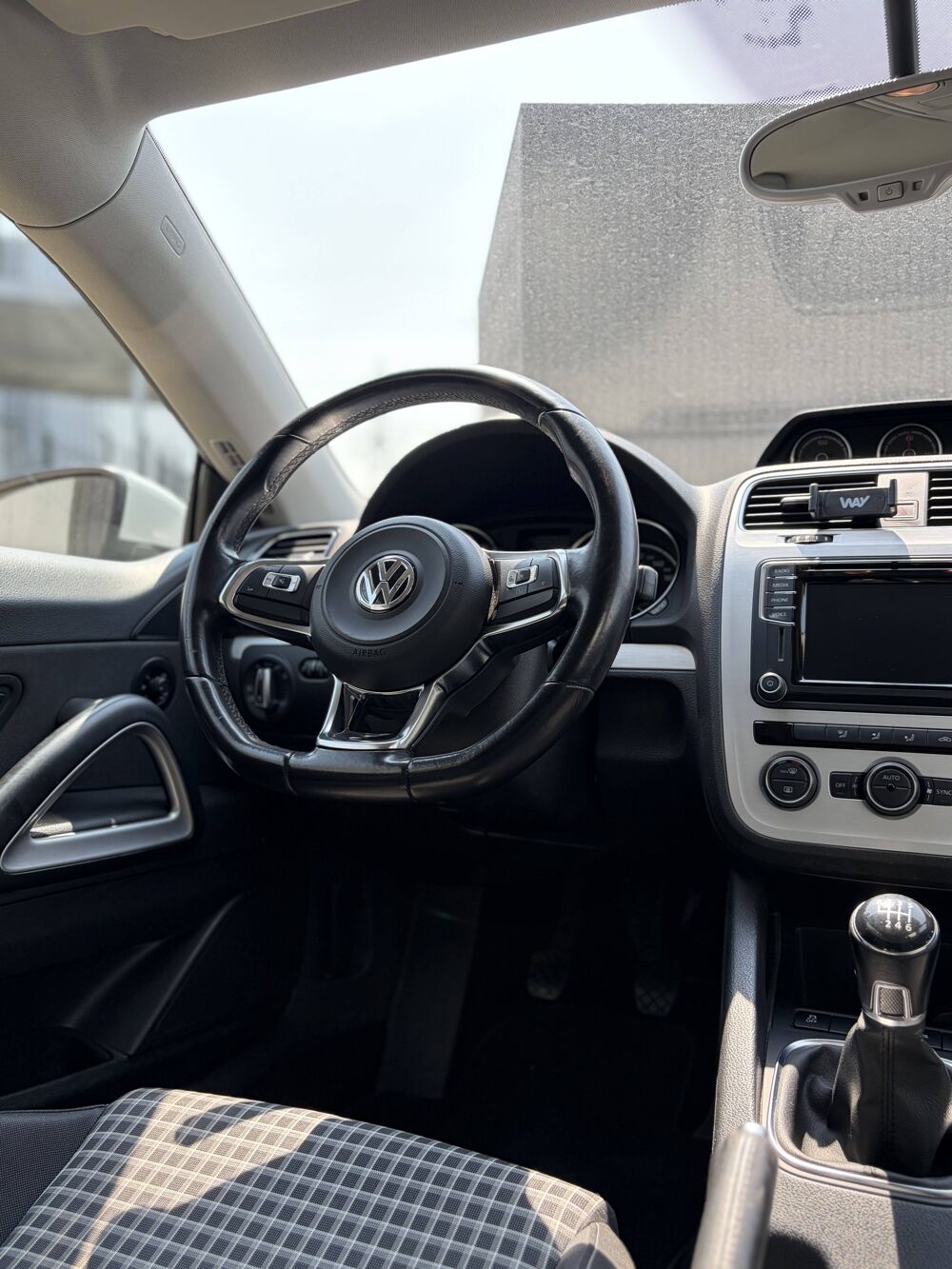 Scirocco 1.4 TSI 125 BlueMotion R Line 2015 occasion 49124 Saint-Barth&eacute;lemy-d'Anjou