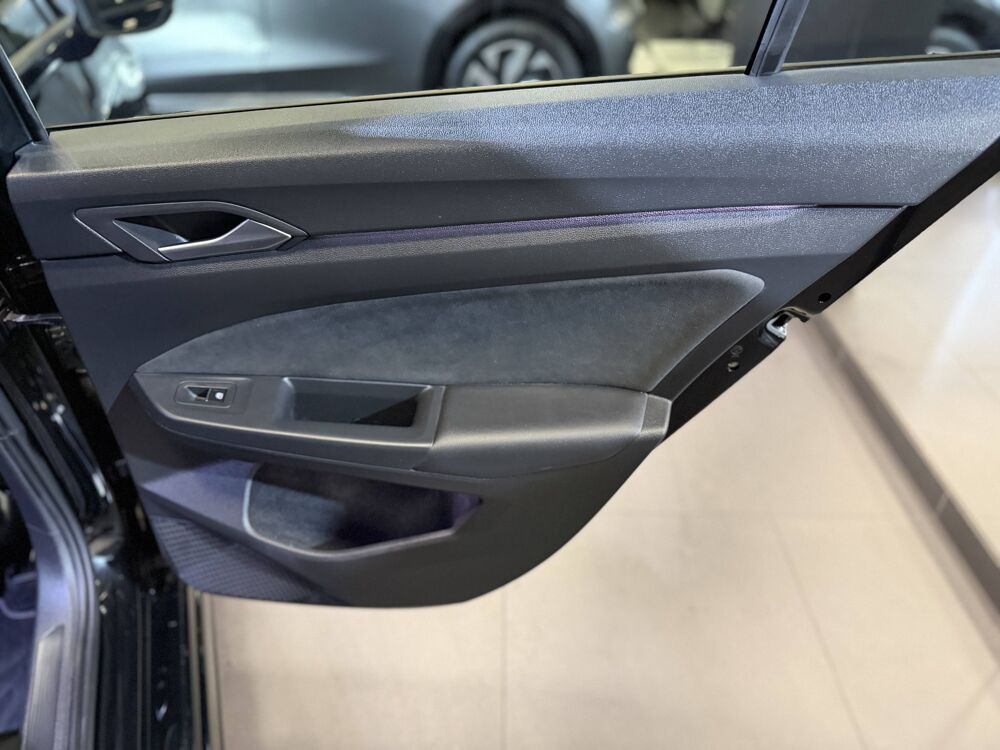 Golf GOLF 1.5 ETSI R-LINE 150 CV DSG 2026 occasion 77240 Vert-Saint-Denis