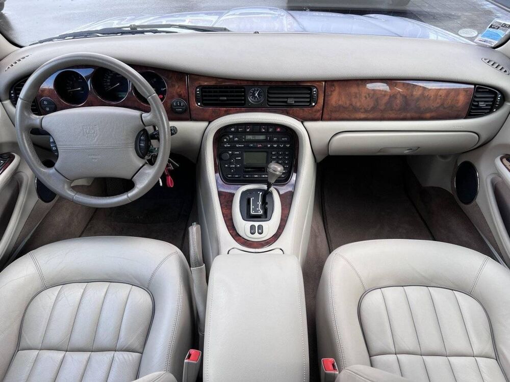 XJ V8 SOVEREIGN A 2001 occasion 57980 Diebling