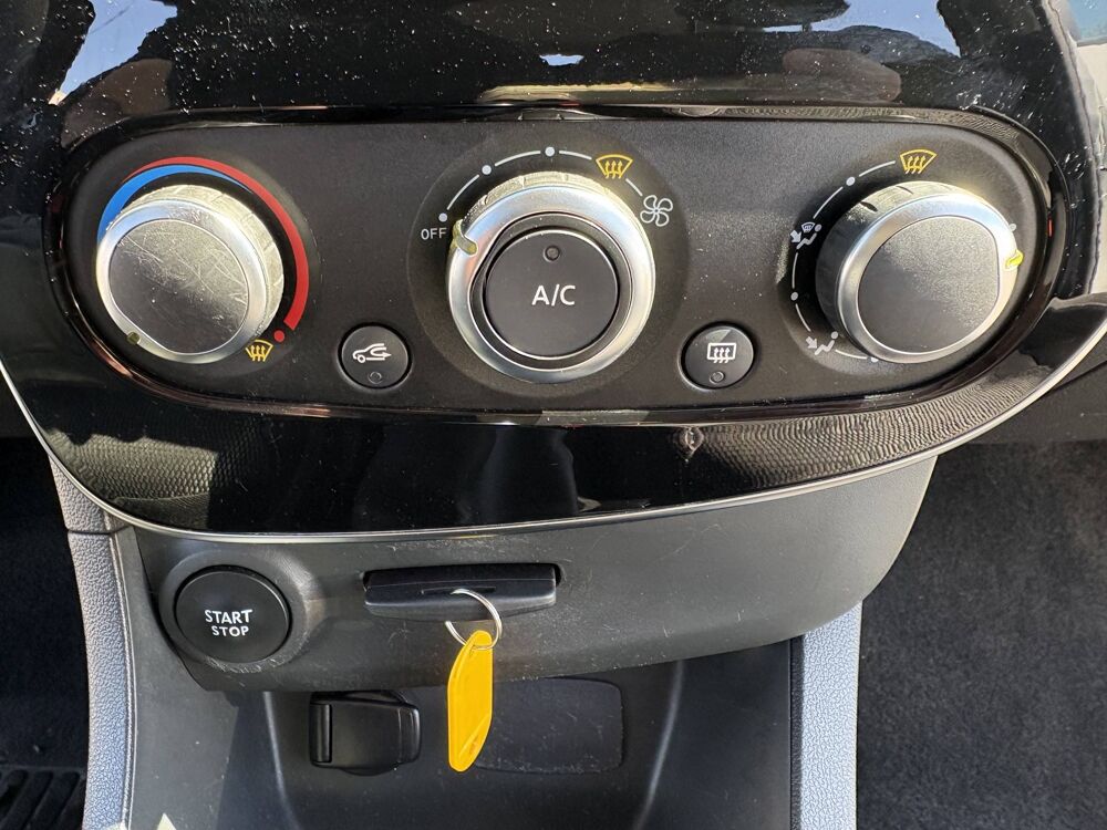Clio SOCIETE DCI 75 ENERGY E6C MEDIANAV 2019 occasion 13220 Ch&acirc;teauneuf-les-Martigues