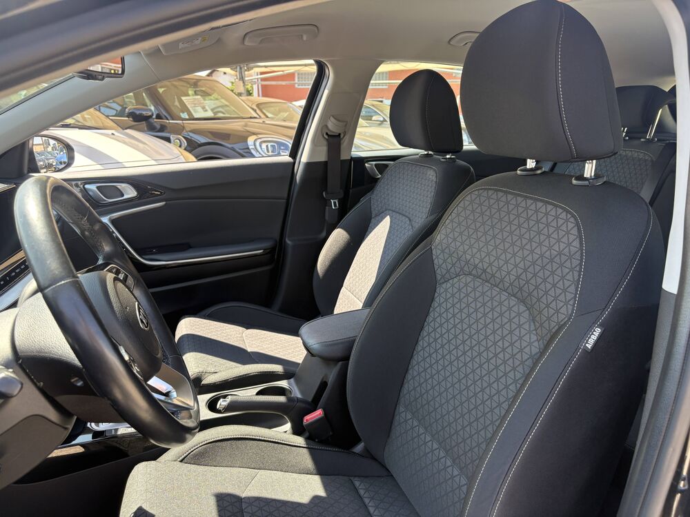Ceed III 1.6 CRDI 136ch Active Business DCT7 2021 occasion 69800 Saint-Priest