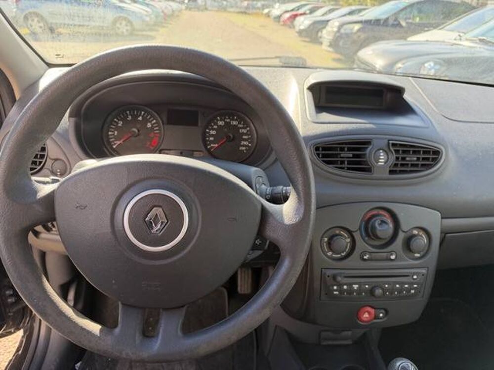 Clio III 1.2 16v 75ch Collection Aliz&eacute; 3p 2013 occasion 69800 Saint-Priest