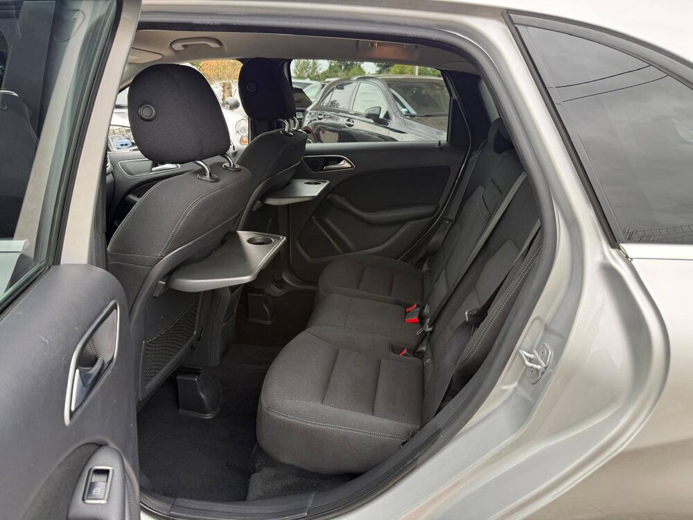 Classe B II (W246) 180 CDI 1.8 Design 7G-DCT 2012 occasion 69800 Saint-Priest