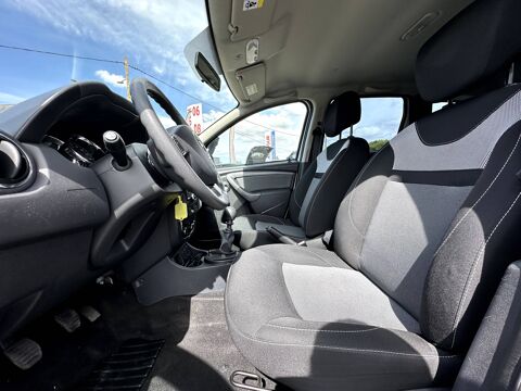 Duster 1.2 TCe 125 Euro6 Laur&eacute;ate 4X2 2016 occasion 17430 Tonnay-Charente