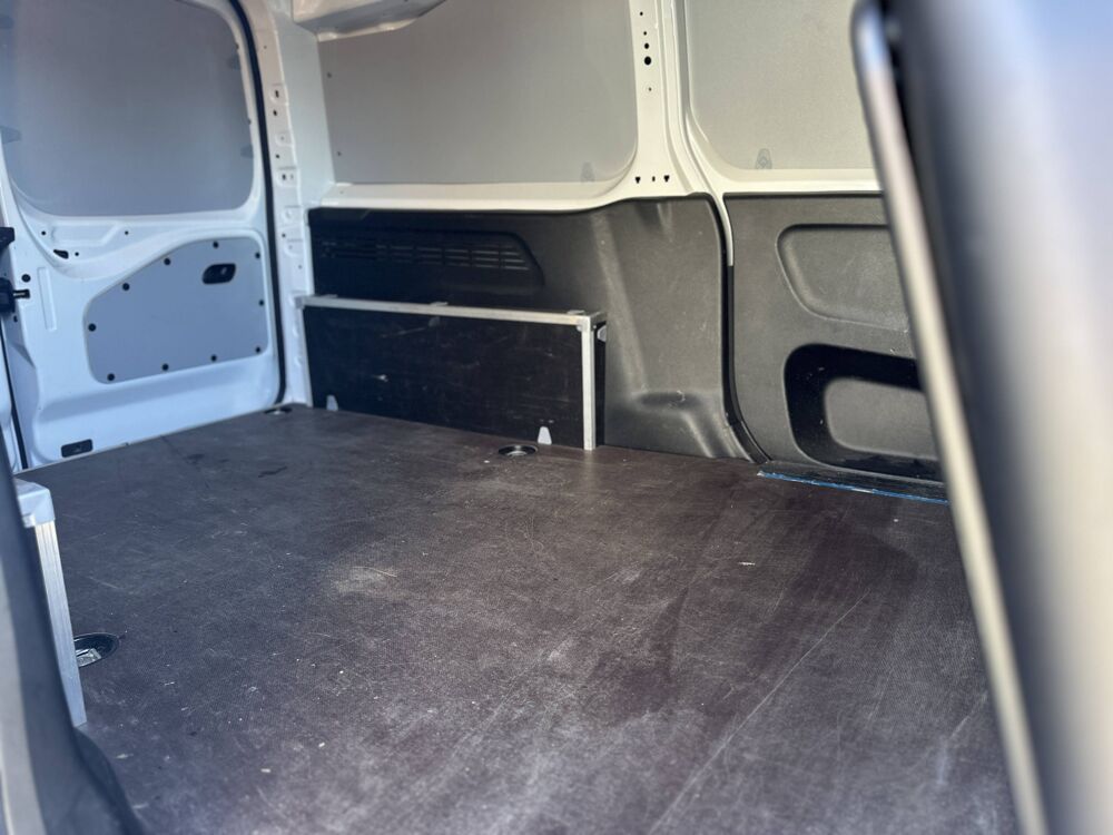 Berlingo TAILLE XL 950 KG BLUE HDI 100 2024 occasion 69800 Saint-Priest
