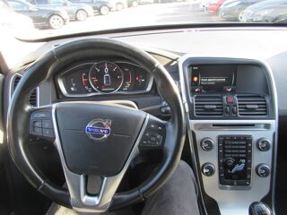 XC60 D5 220ch AWD Momentum 2016 occasion 10410 Saint-Parres-aux-Tertres