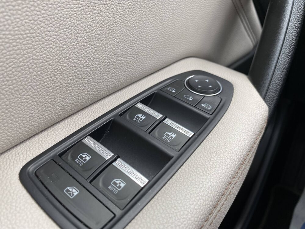 Captur II (HJB) 1.6 E-Tech Plug-in 160ch Initiale Paris 2020 occasion 78200 Buchelay
