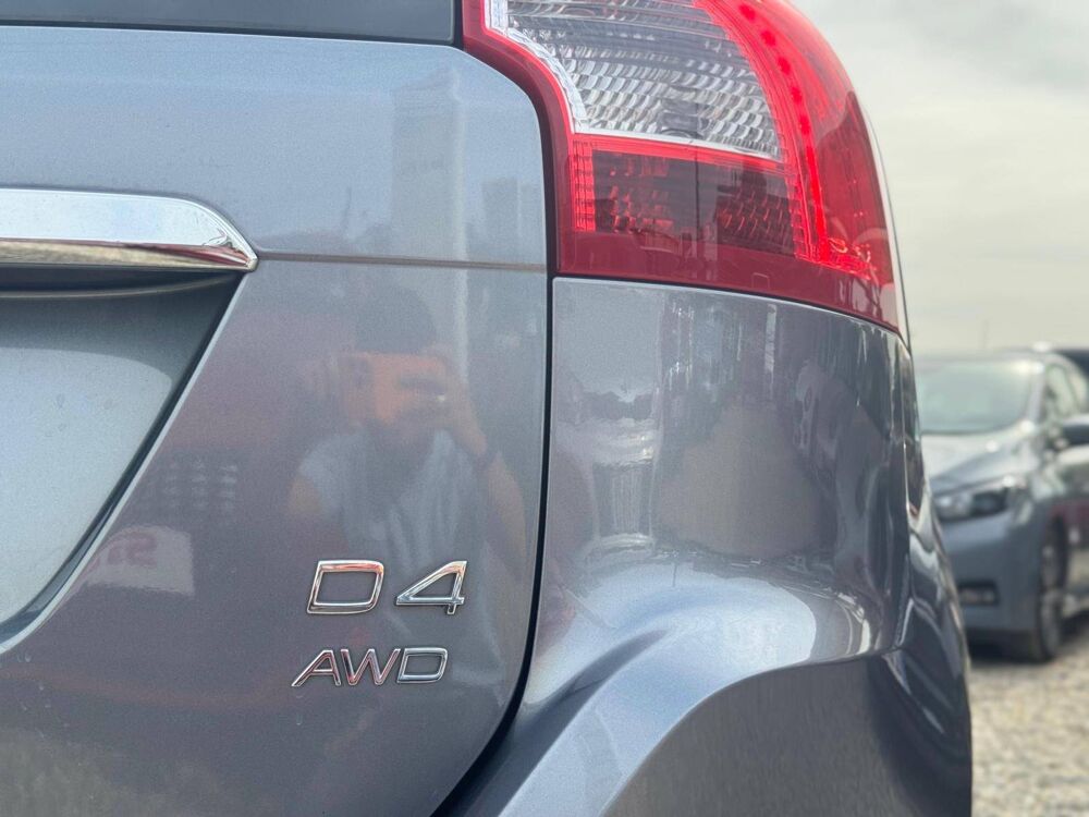 XC60 D4 190ch Summum Geartronic 2017 occasion 69800 Saint-Priest