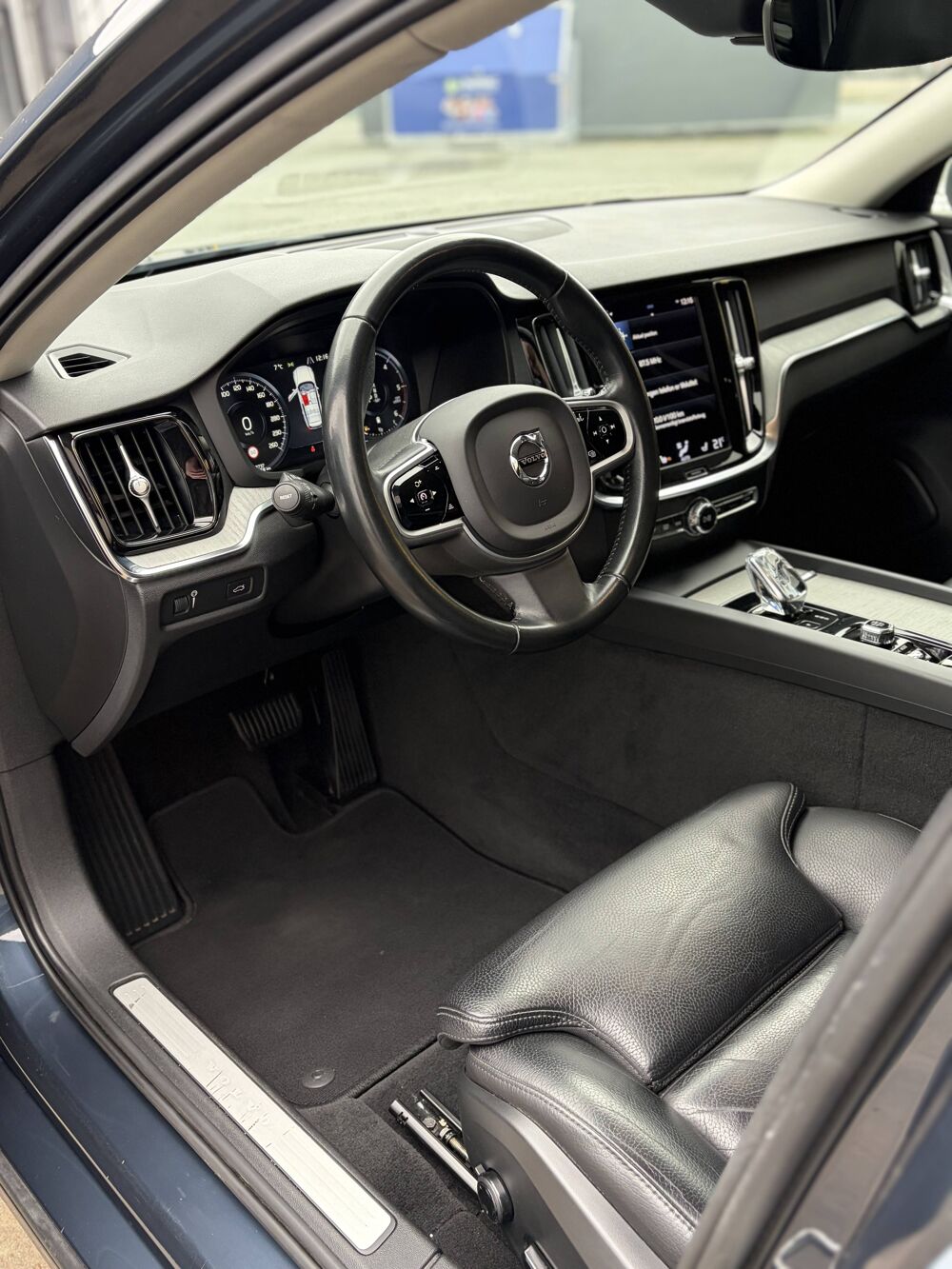 V60 B4 197ch Inscription Luxe Geartronic 8 2022 occasion 49124 Saint-Barth&eacute;lemy-d'Anjou