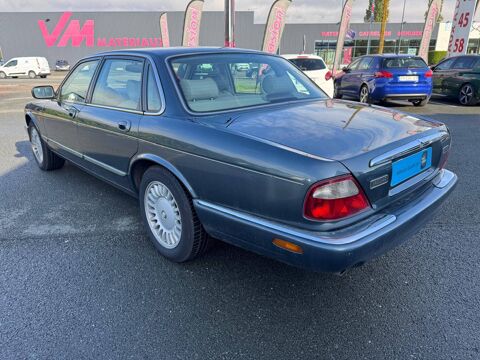 XJ II 4.0 V8 Pack Classique BA 1998 occasion 17430 Tonnay-Charente